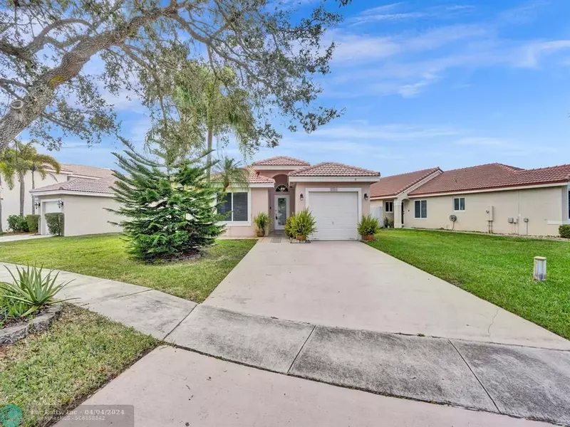 2384 SW 177th Ter, Miramar, FL 33029