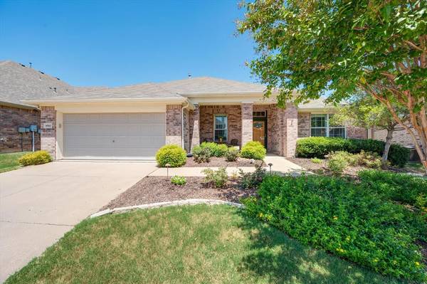 6561 Emma Way, Watauga, TX 76148