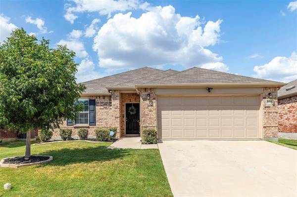 1433 Vernon Drive, Aubrey, TX 76227