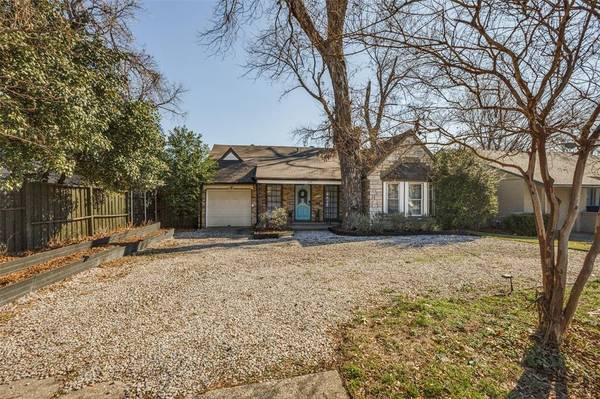 214 N Hampton Road,  Dallas,  TX 75208