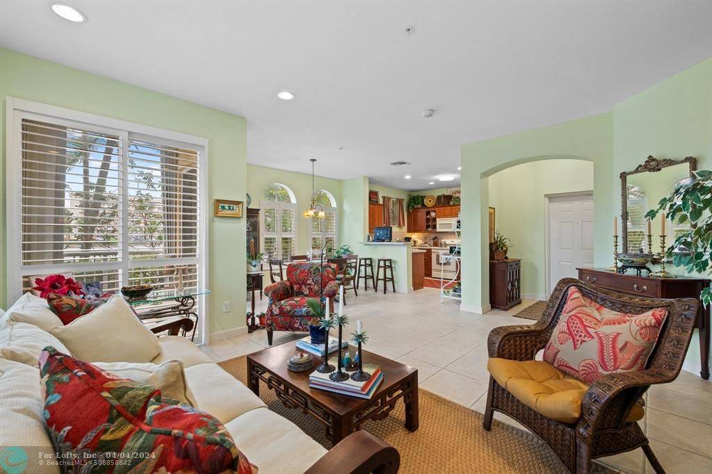 Plantation, FL 33324,120 Jacaranda Country Club Dr  #105