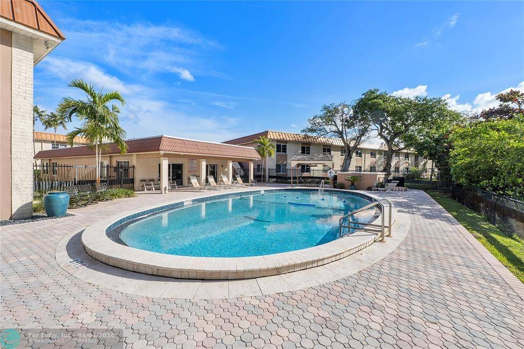 Wilton Manors, FL 33305,12 NE 19th Ct  #217A