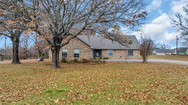 155 Lariat Drive, Denison, TX 75021