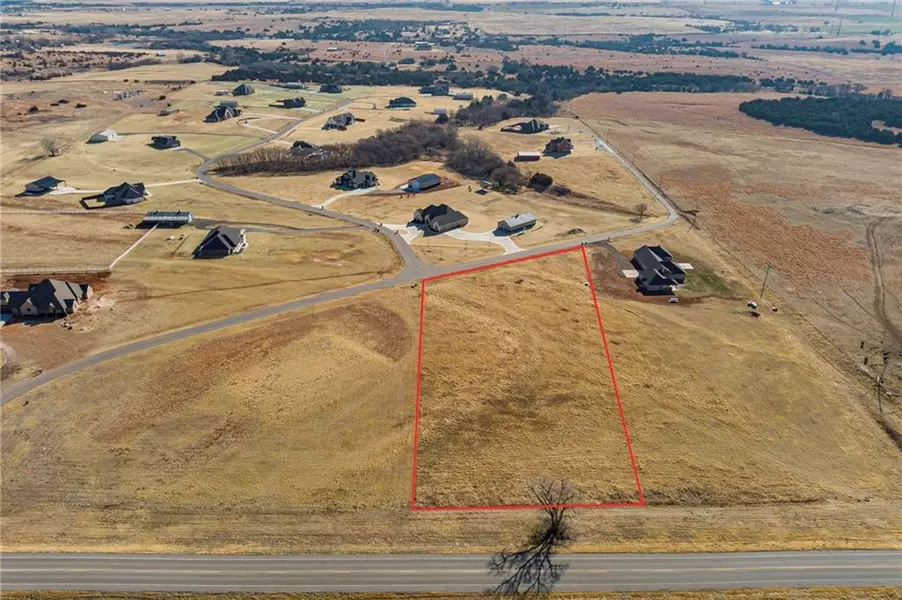 2390 E 1048 Place, Weatherford, OK 73096