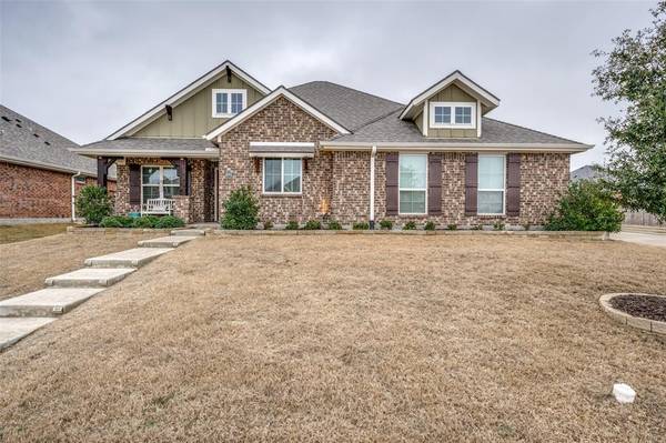 4001 Bridle Path Lane, Sanger, TX 76266