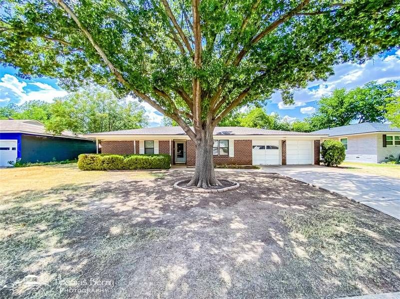 2208 Ivanhoe Lane, Abilene, TX 79605