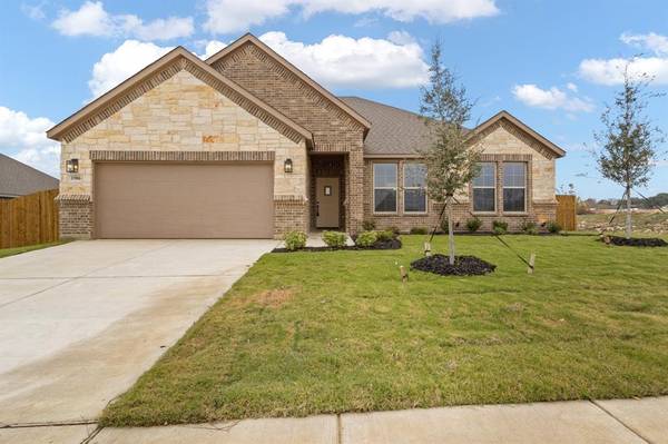 1906 Echo Lake Court, Cleburne, TX 76033