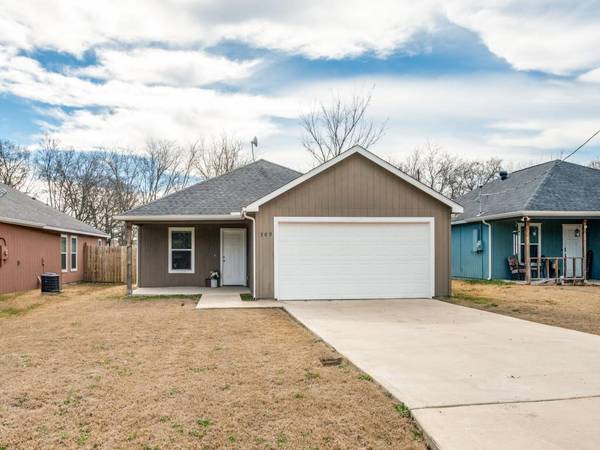 309 W oak Street, Whitewright, TX 75491