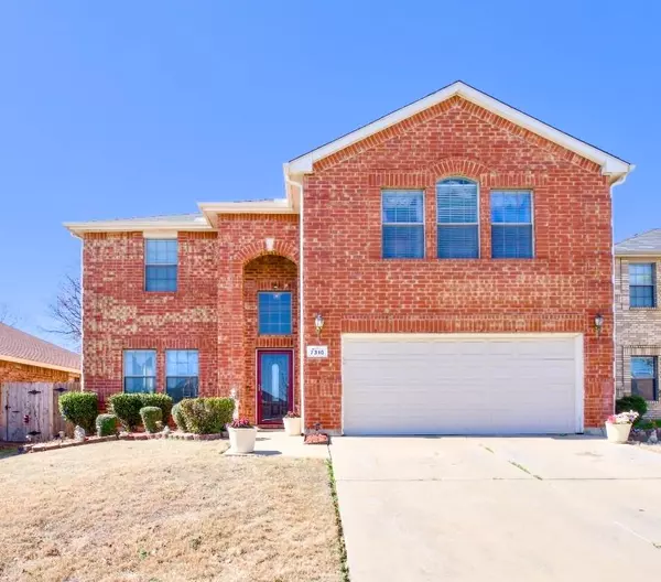 7310 Fossil Creek Drive, Arlington, TX 76002