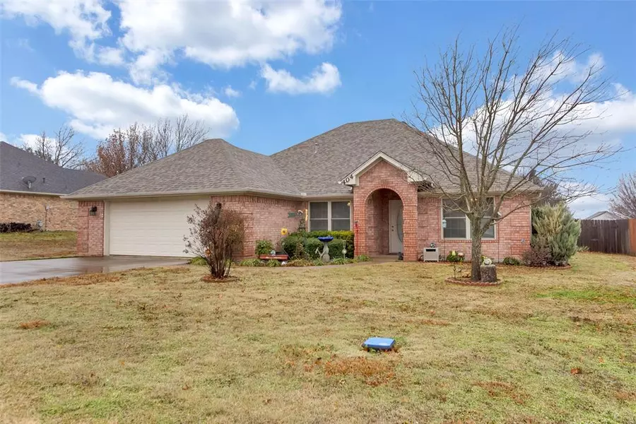 404 Blackmon Trail, Bells, TX 75414