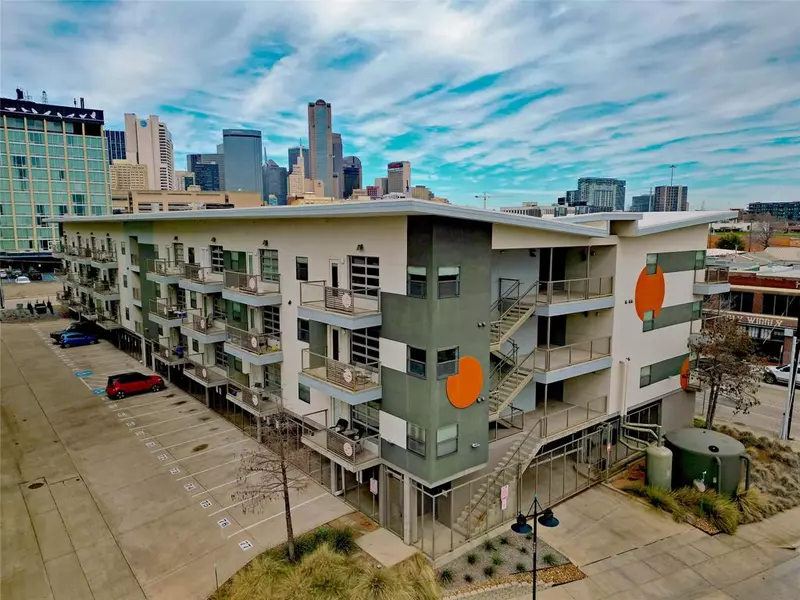 1111 S Akard Street #401, Dallas, TX 75215