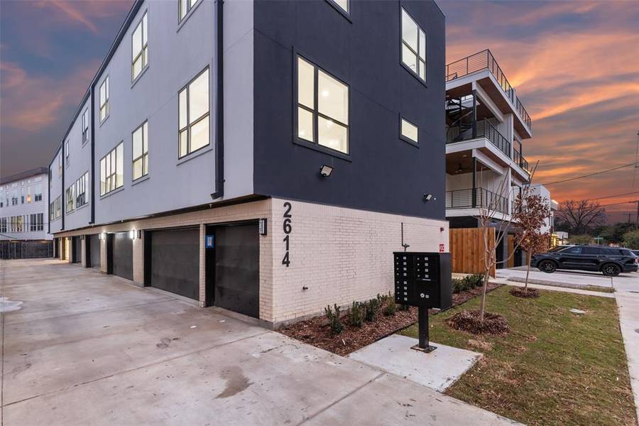 2618 N Carroll Avenue #102, Dallas, TX 75204