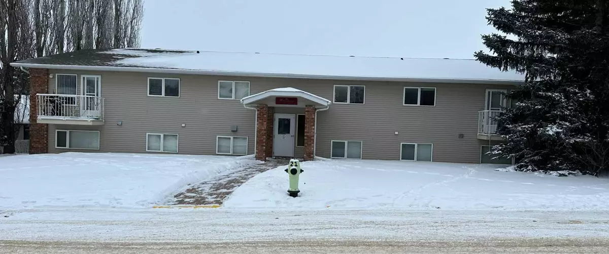 Innisfail, AB T4G 1V7,4814 47 AVE ##8