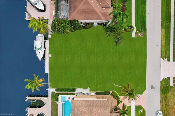 Marco Island, FL 34145,1046 Fieldstone DR