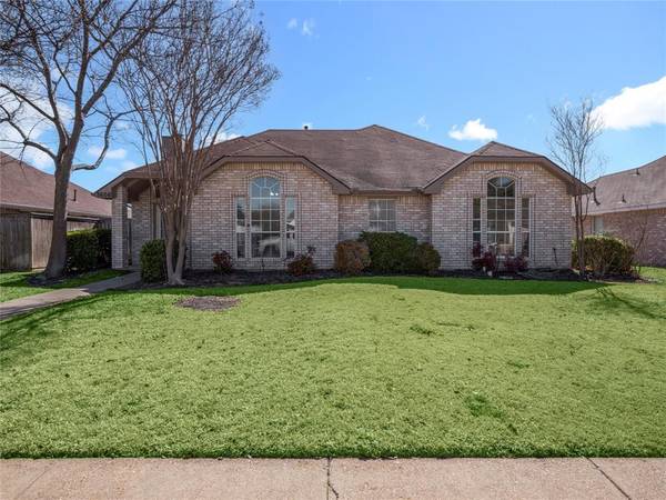 7606 Munich Drive, Rowlett, TX 75089