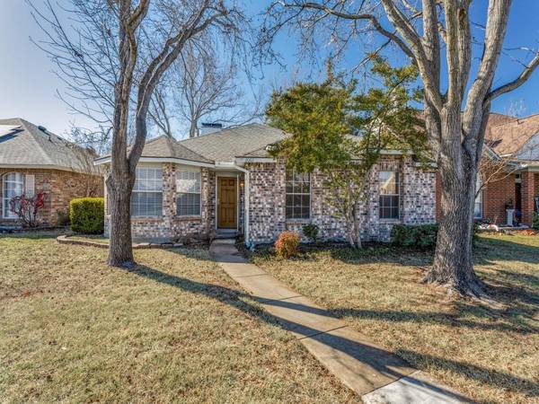 2002 Oak Creek Court, Garland, TX 75040