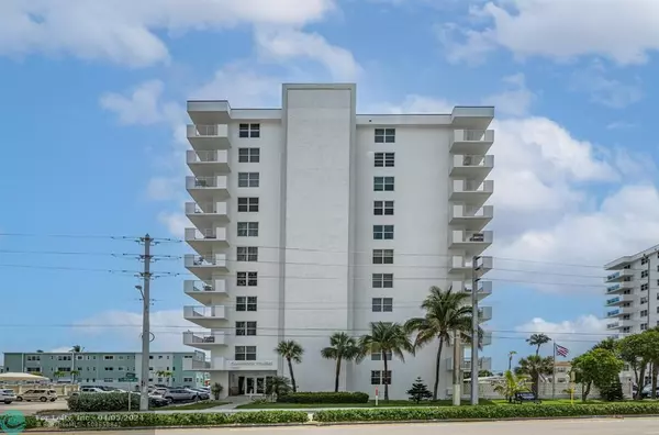 Hollywood, FL 33019,1601 S Ocean Dr  #205