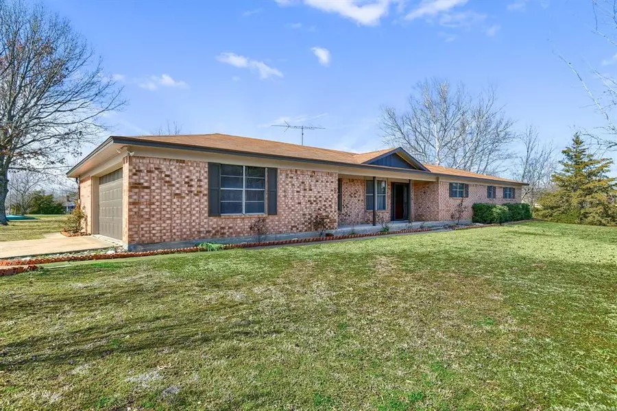 517 Choctaw Est Circle, Sherman, TX 75092