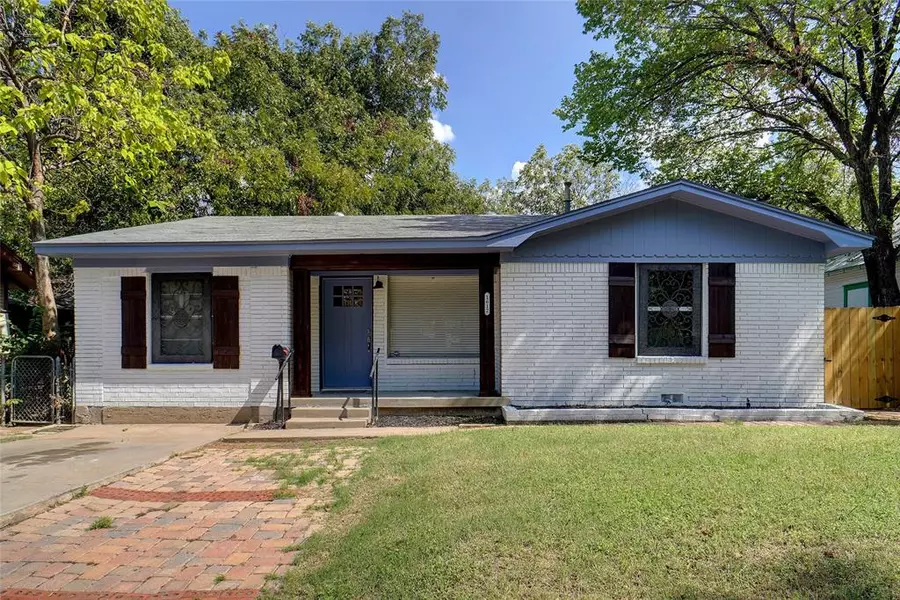 1612 Lee Avenue, Fort Worth, TX 76164