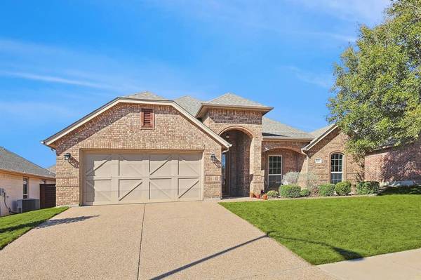 7416 Heights View Drive, Benbrook, TX 76126