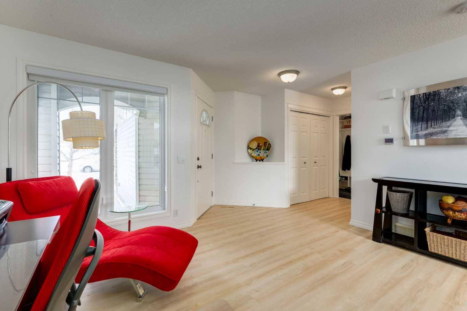 Calgary, AB T3L 3C6,74 Tuscany Ridge Heath NW