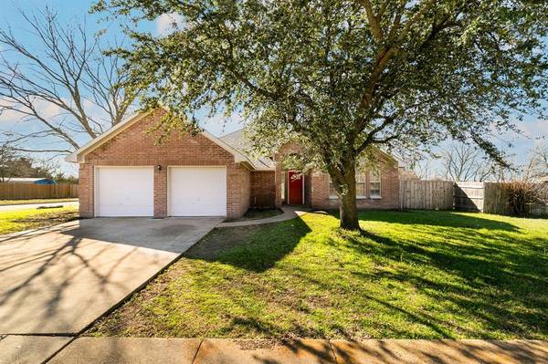 208 Craddock Drive, Glenn Heights, TX 75154