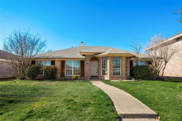 2525 Buck Drive, Mesquite, TX 75181