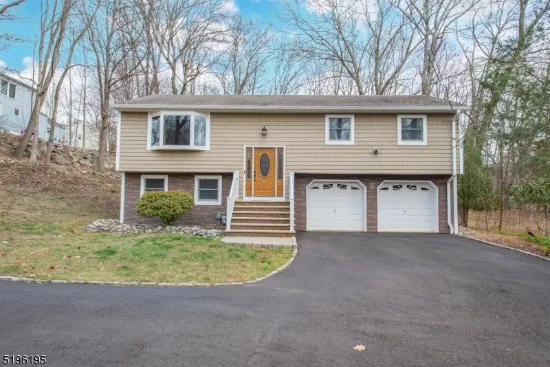 520 Otterhole Rd, West Milford Twp., NJ 07480