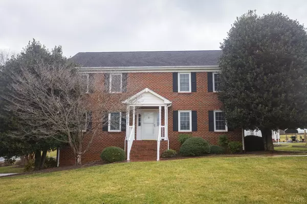 1018 Meadow Down DR, Forest, VA 24551