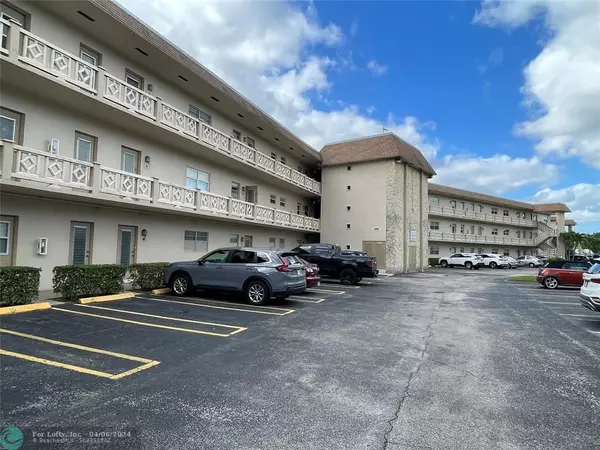 Lauderdale Lakes, FL 33319,5000 NW 36 STREET  #409