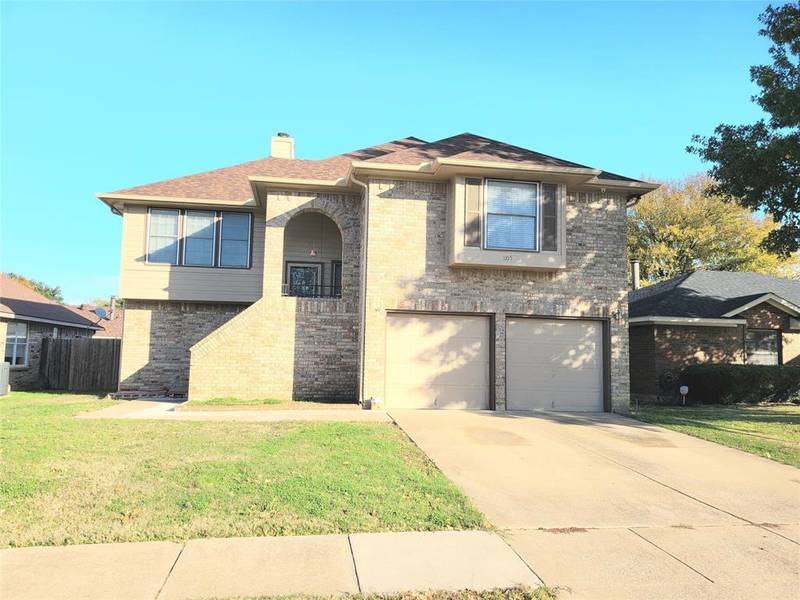 1105 Hanover Drive, Euless, TX 76040