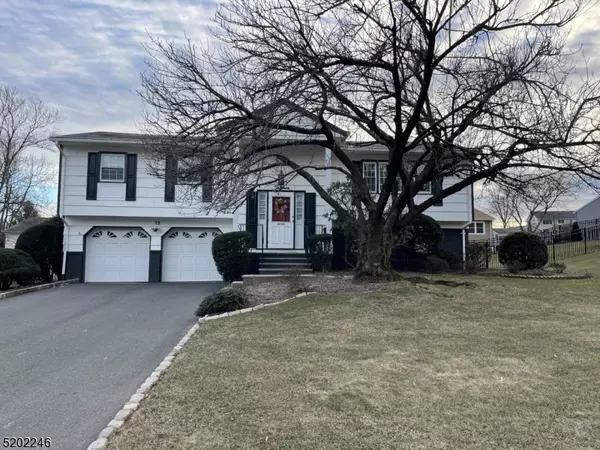 13 Laurel Ct, Verona Twp., NJ 07044