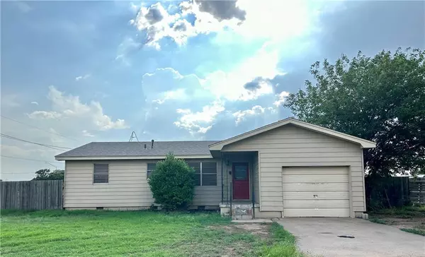 223 N Oklahoma Avenue, Duke, OK 73532