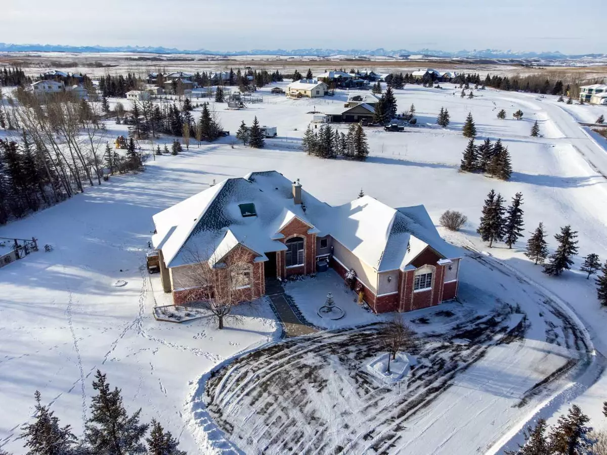 Rural Rocky View County, AB T3Z 1J8,3 Country Lane Bay