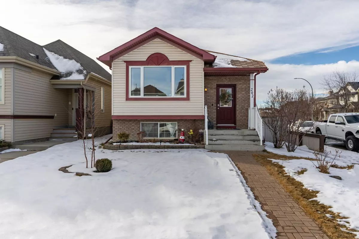 Calgary, AB T3K 6A1,202 Covepark PL NE