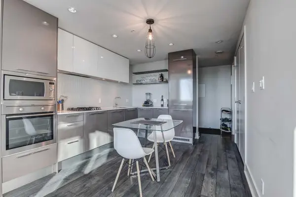 Calgary, AB T2R 0B5,901 10 AVE SW #2101