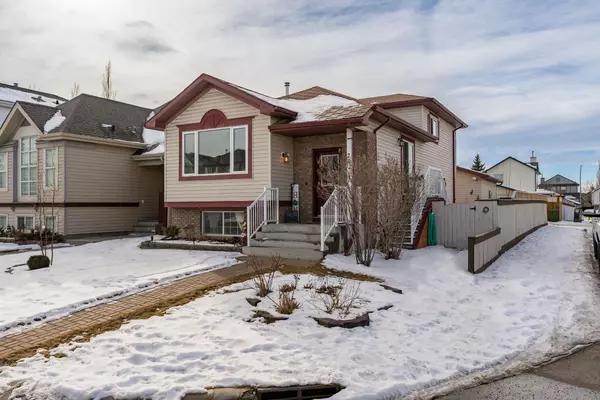 Calgary, AB T3K 6A1,202 Covepark PL NE