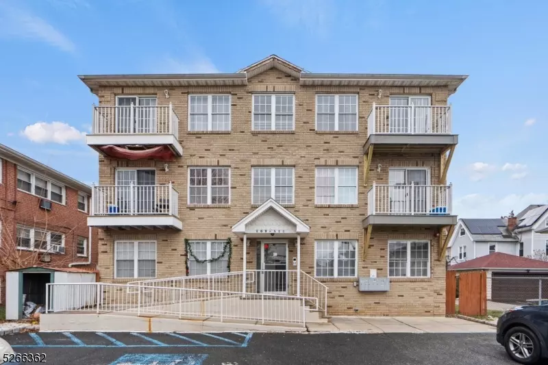 109-111 W Jersey St #3, Elizabeth City, NJ 07202