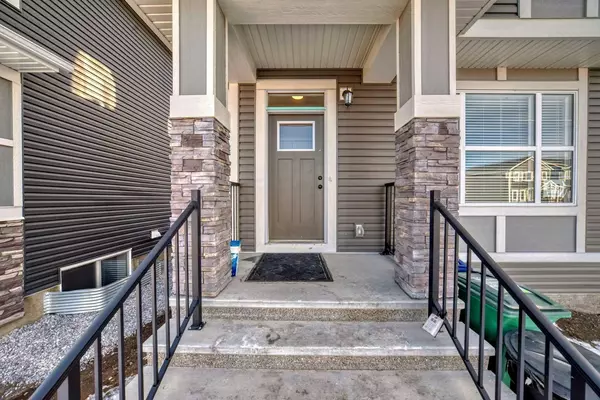 Airdrie, AB T4B 5K9,333 Midgrove Link SW