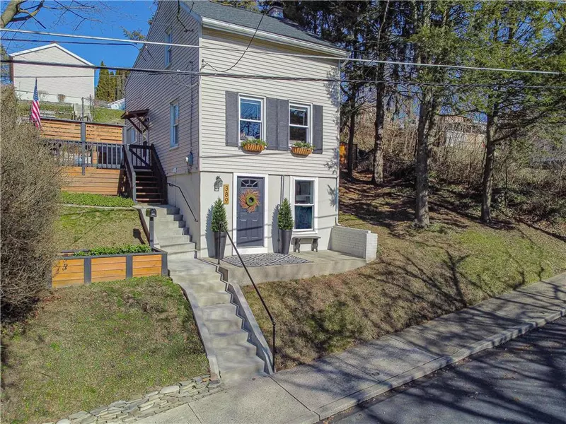 389 West Nesquehoning Street, Easton, PA 18042