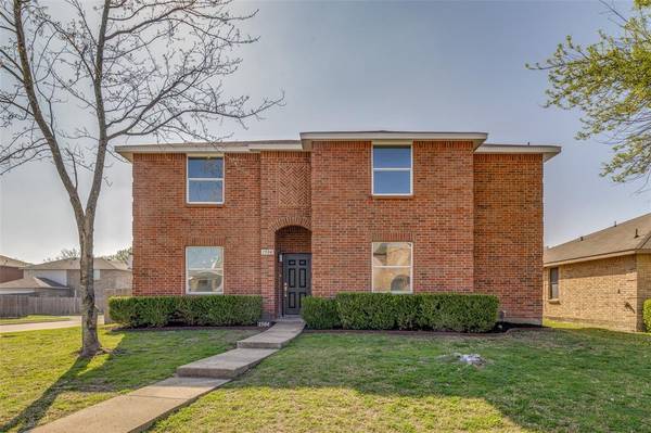 1504 Honey Bee Lane, Lancaster, TX 75134