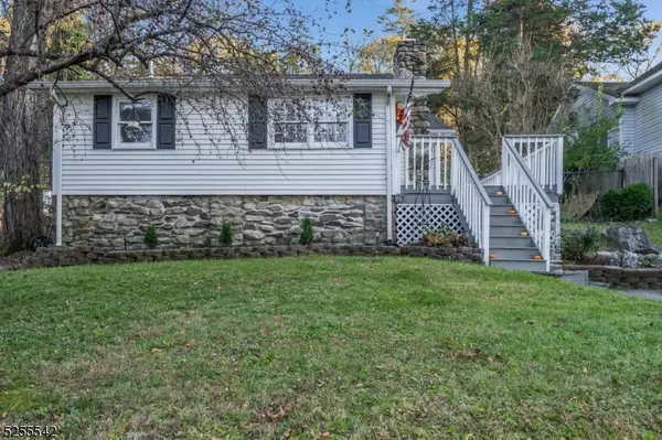 1 Ridge Cir, Andover Twp., NJ 07860