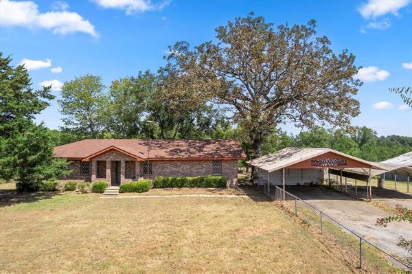 401 CR 2400, Pittsburg, TX 75686