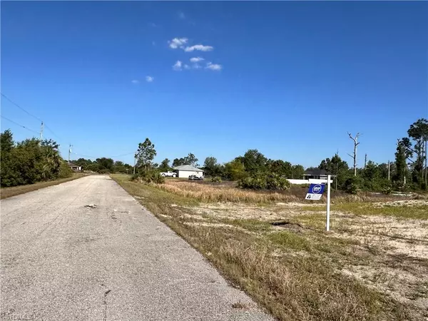 Lehigh Acres, FL 33974,648 Clancy ST E