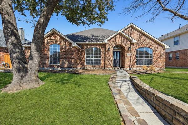 2028 Chisholm Trail, Frisco, TX 75033