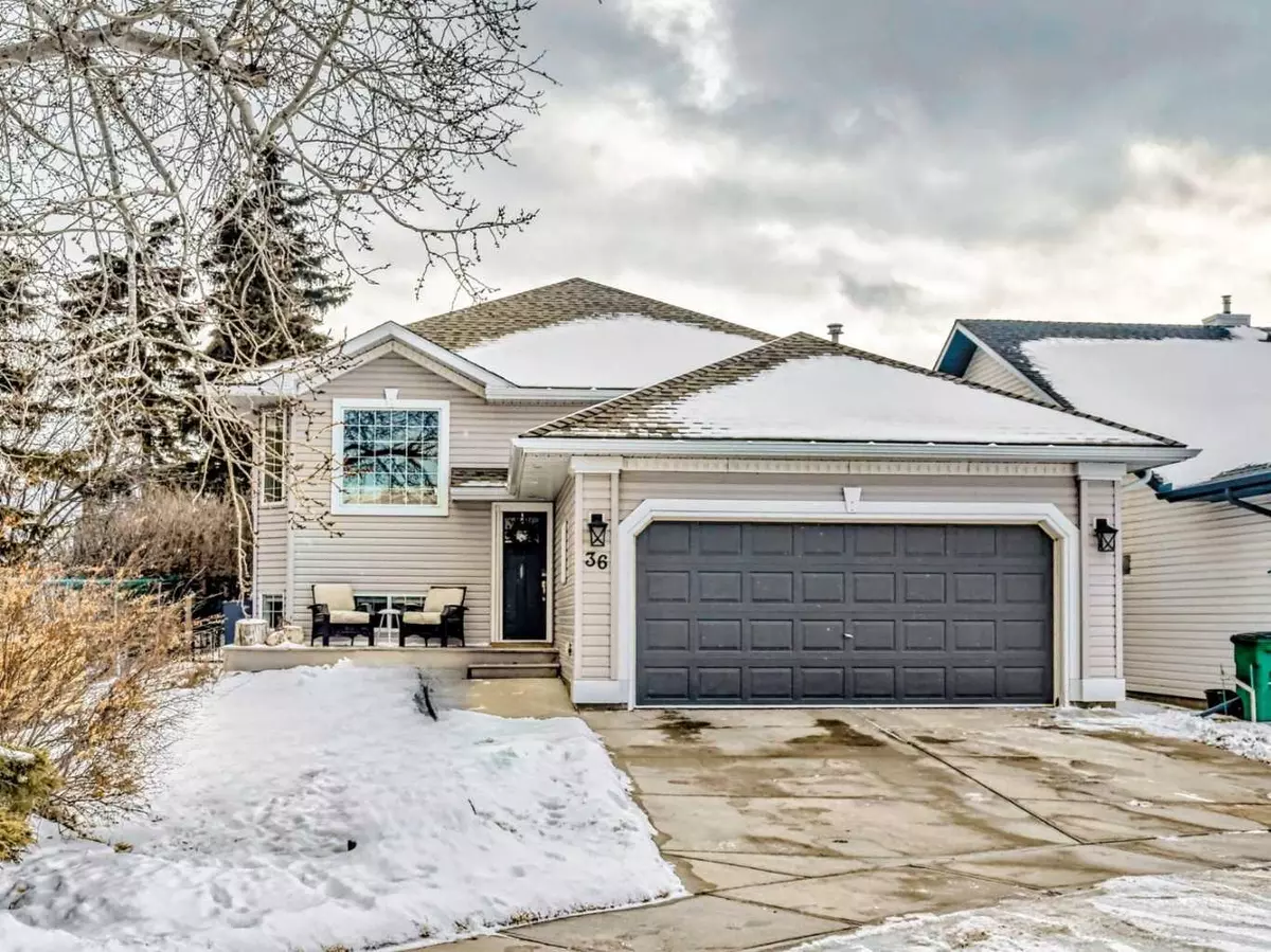 Airdrie, AB T4B 2J3,36 Jensen Heights PL NE