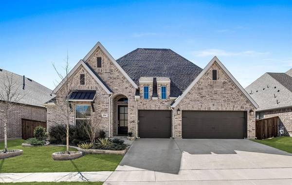 916 Bridle Path Parkway, Aubrey, TX 76227