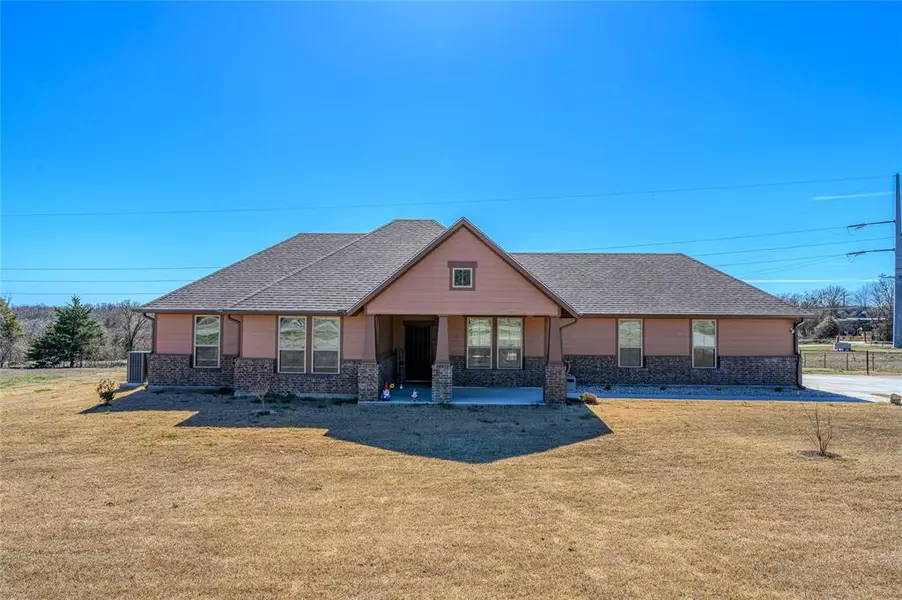 28 Alexander Drive, Denison, TX 75020