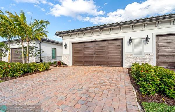 8334 W Blue Spring Dr  #8334, Parkland, FL 33067