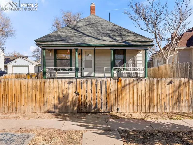 2324 Pine ST, Pueblo, CO 81004